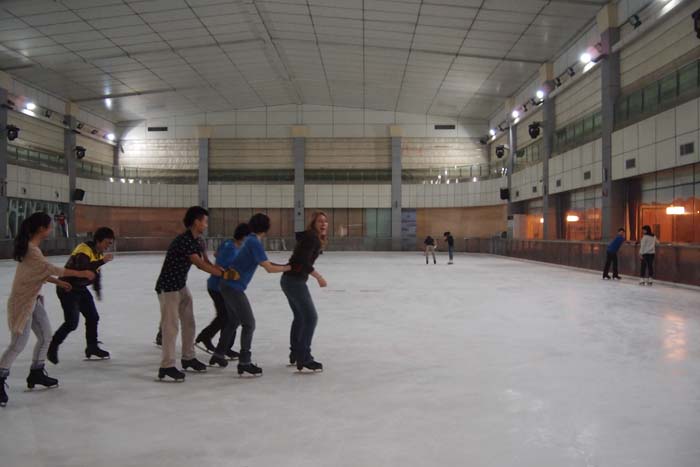 ESLI學(xué)员户外活动——滑旱冰